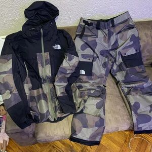 North Face Mens Dryvent Ski Jacket with matching pants Sz Large